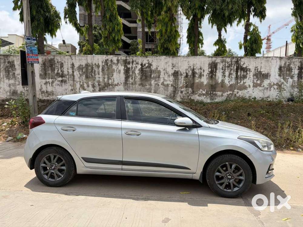Hyundai I20 E Sportz Option 1.2, 2020, Cng & Hybrids