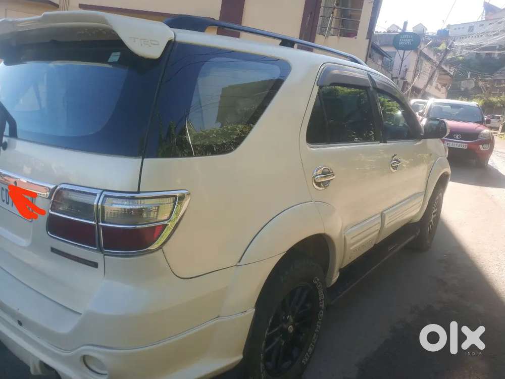 Toyota Fortuner Anniversary Edition- 4x4diesel 2010