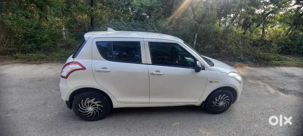 Maruti Suzuki Swift 2012 Diesel 85122 Km Driven