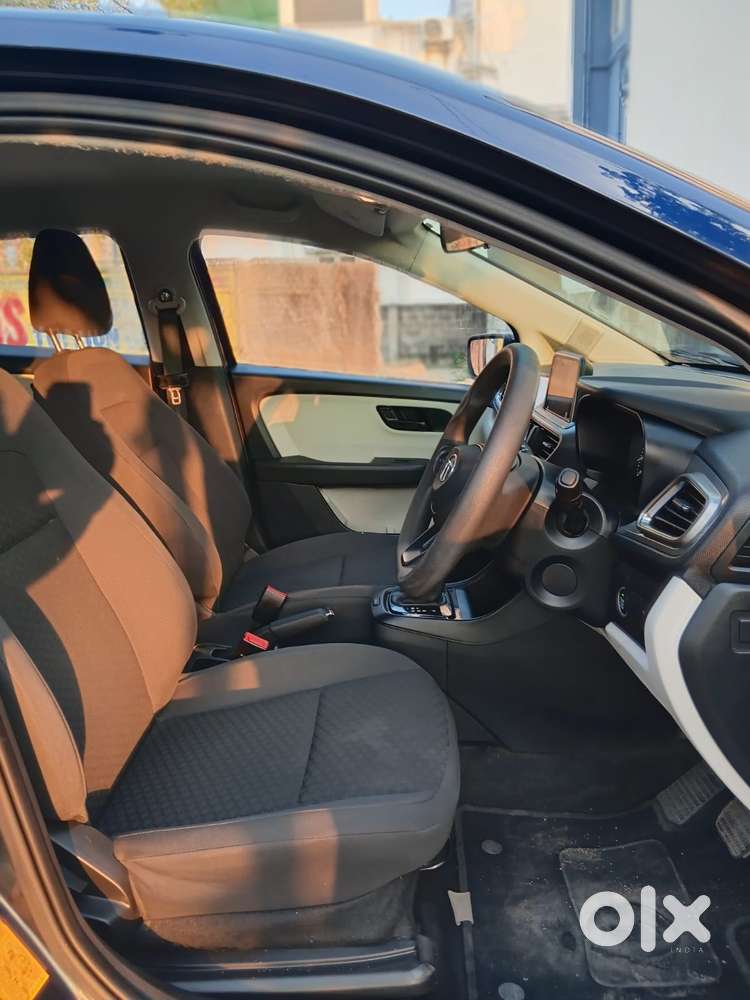 Tata Altroz 1.2 Xt, 2023, Petrol