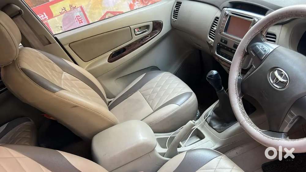 Toyota Innova 2015 Diesel Well Maintained