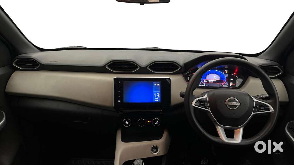 Nissan Magnite 1.0 Xv, 2022, Petrol
