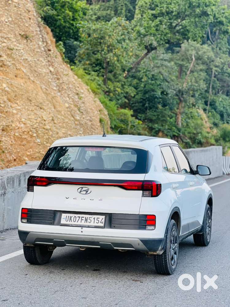 Hyundai Venue 2023 Petrol