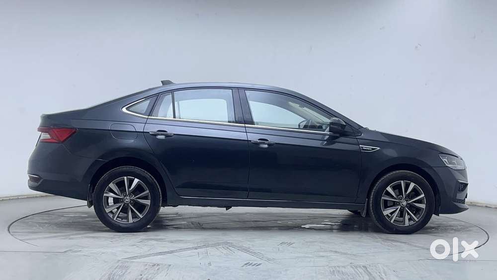 Skoda Slavia Style 1.0l Tsi Mt, 2023, Petrol