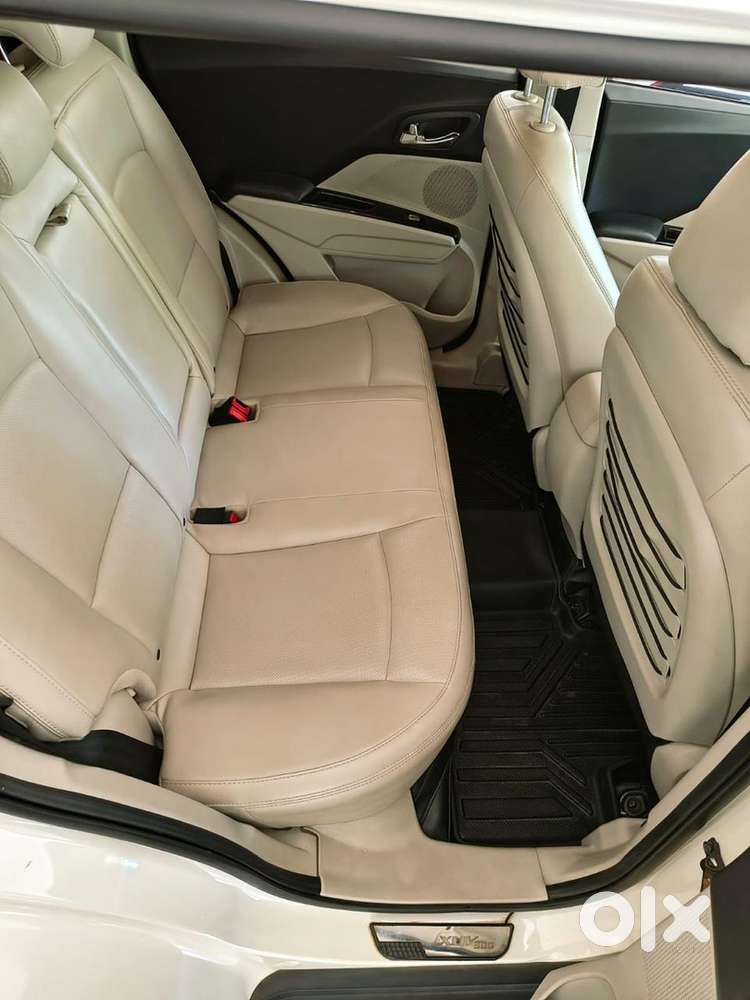 Mahindra Xuv300 Diesel Automatic 2023