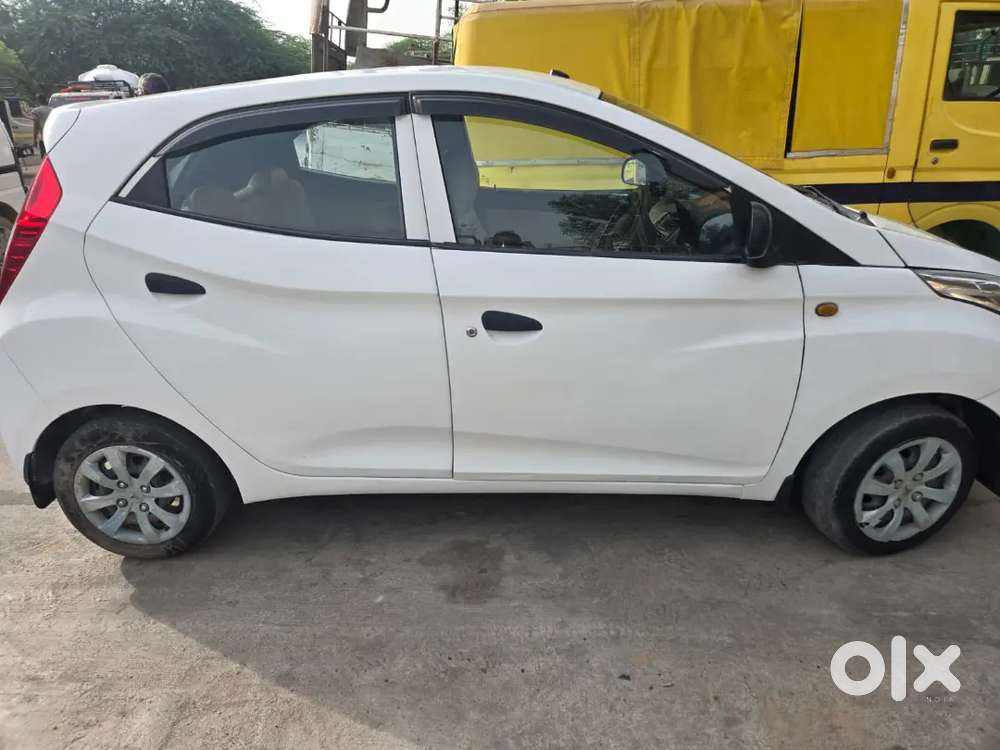Hyundai Eon Era 2010 Car