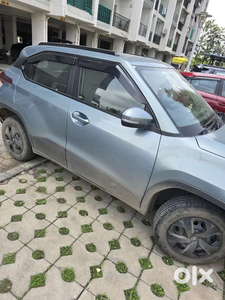Tata Punch Rhythm 2021