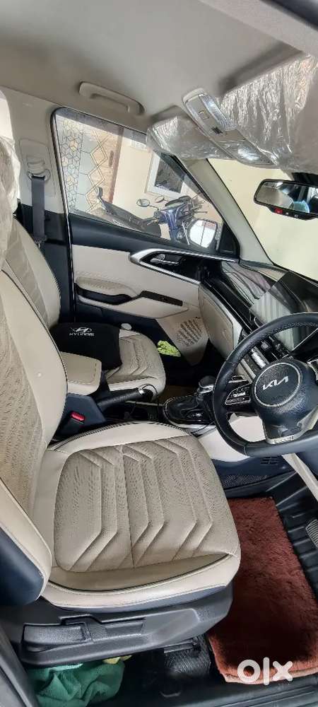 Kia Carens 2023 Diesel.withextra High Fog Lamp