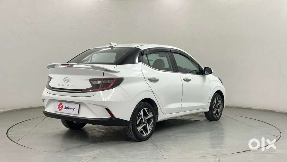 Hyundai Aura 1.2 Sx Cng, 2023, Cng & Hybrids
