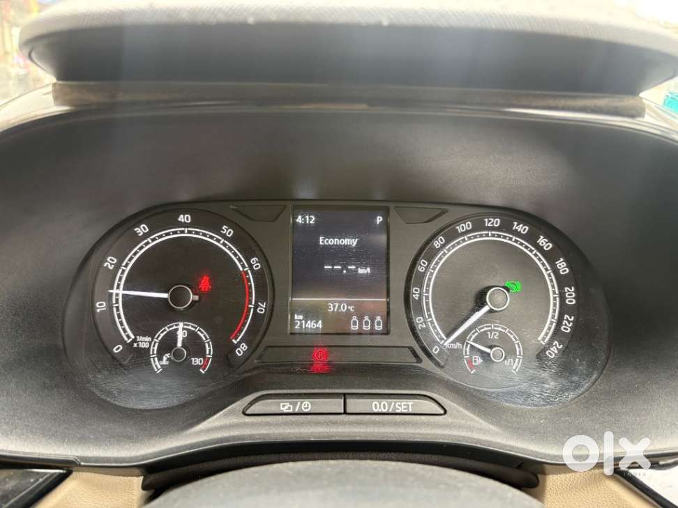 Skoda Slavia 1.0 Ambition Tsi At, 2024, Petrol