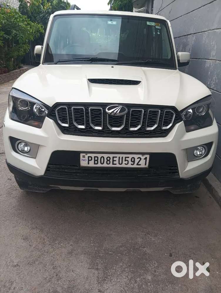 Mahindra Scorpio 2021 Diesel Manual