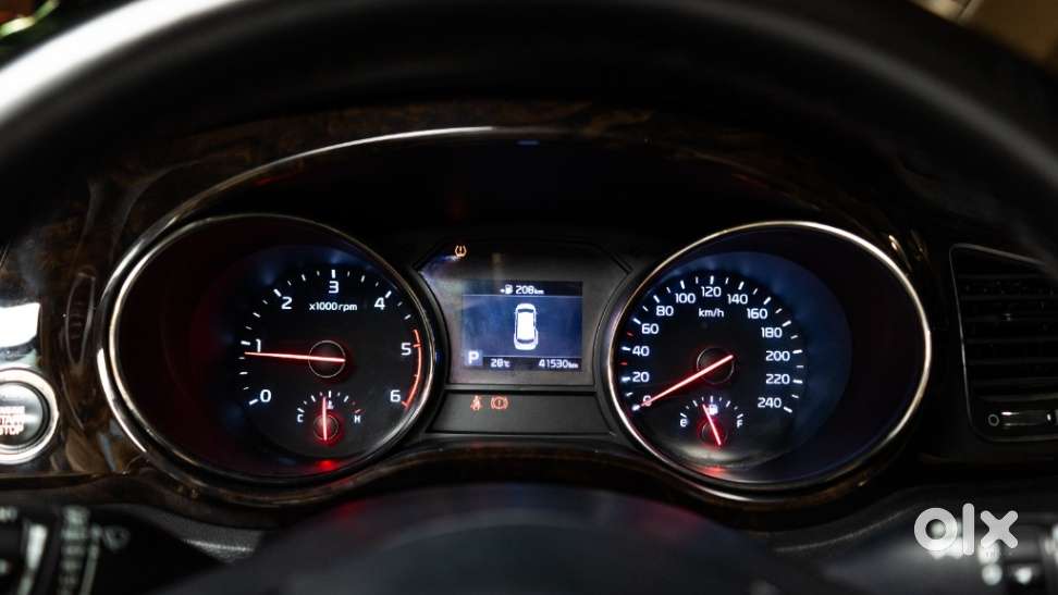 Kia Carnival Limousine Plus 7 Str, 2023, Diesel
