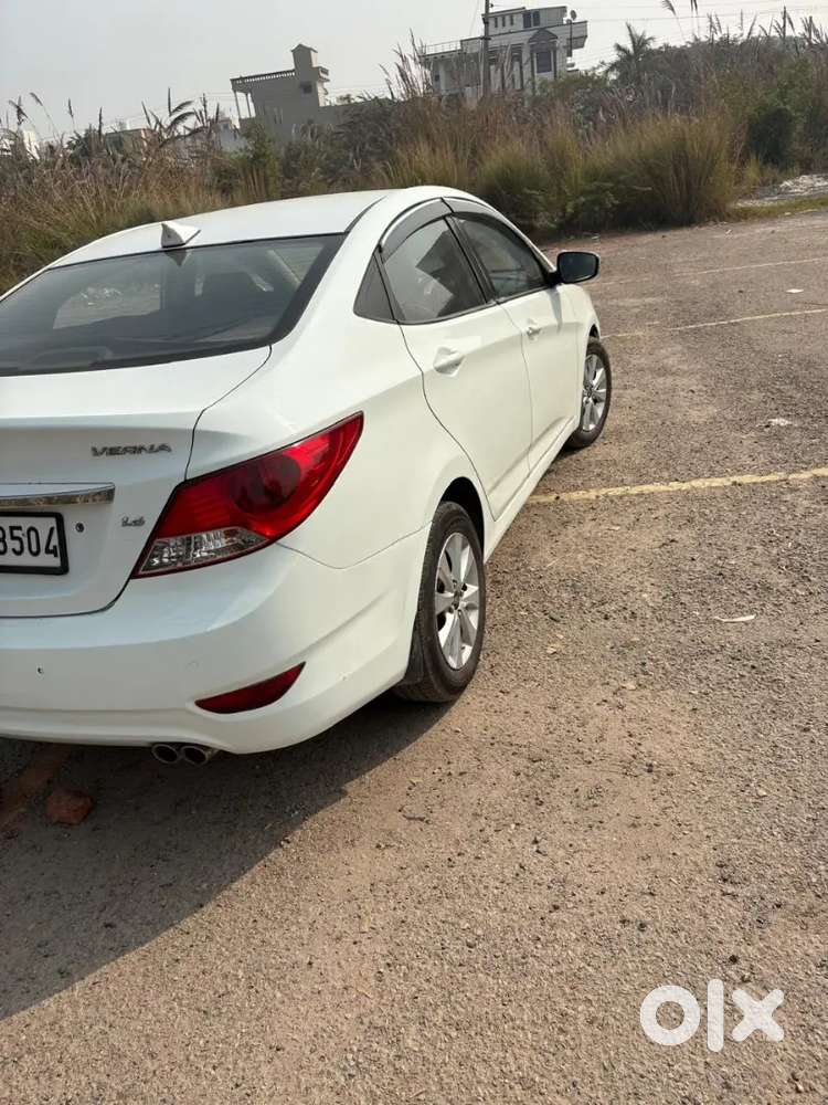 Hyundai Verna 1.6 Vtvt 2012