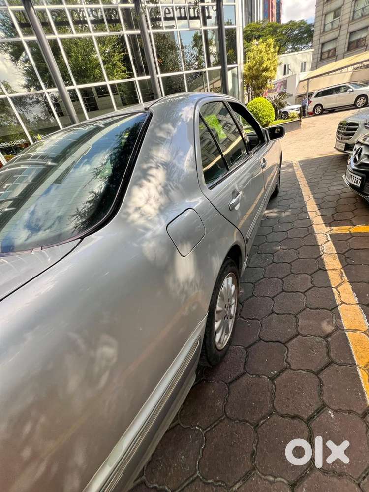 Mercedes-benz E-class 2002
