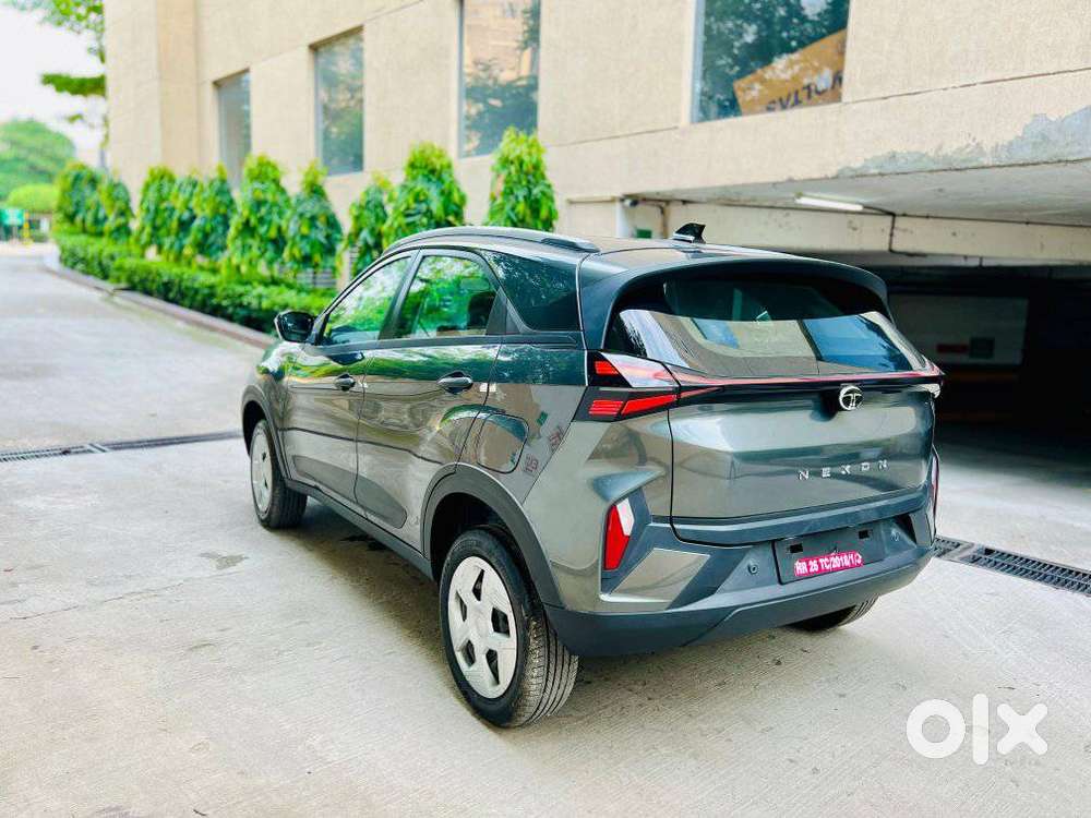 Tata Nexon Pure 1.2 Revotron Petrol 6 Mt, 2026, Petrol