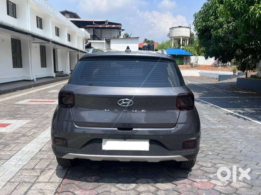 Hyundai Venue, 2021, Petrol