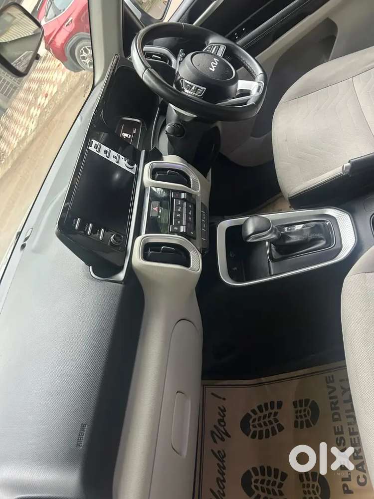 Kia Sonet Htx Diesel Automatic | January 2024
1.5l Diesel | Automatic