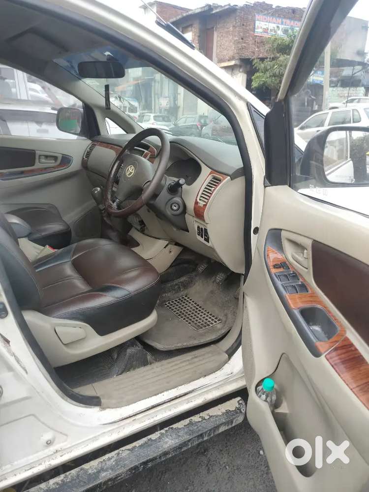 Toyota Innova 2014 Diesel 105553 Km Driven