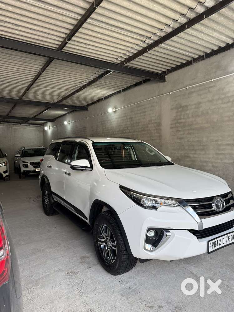 Toyota Fortuner 4x2 At 2.8 Diesel, 2019, Diesel