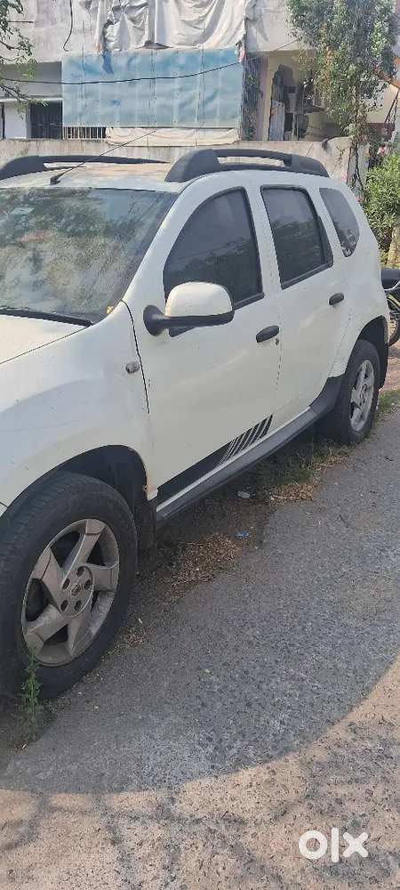 Renault Duster 2013 Diesel 270000 Km Driven