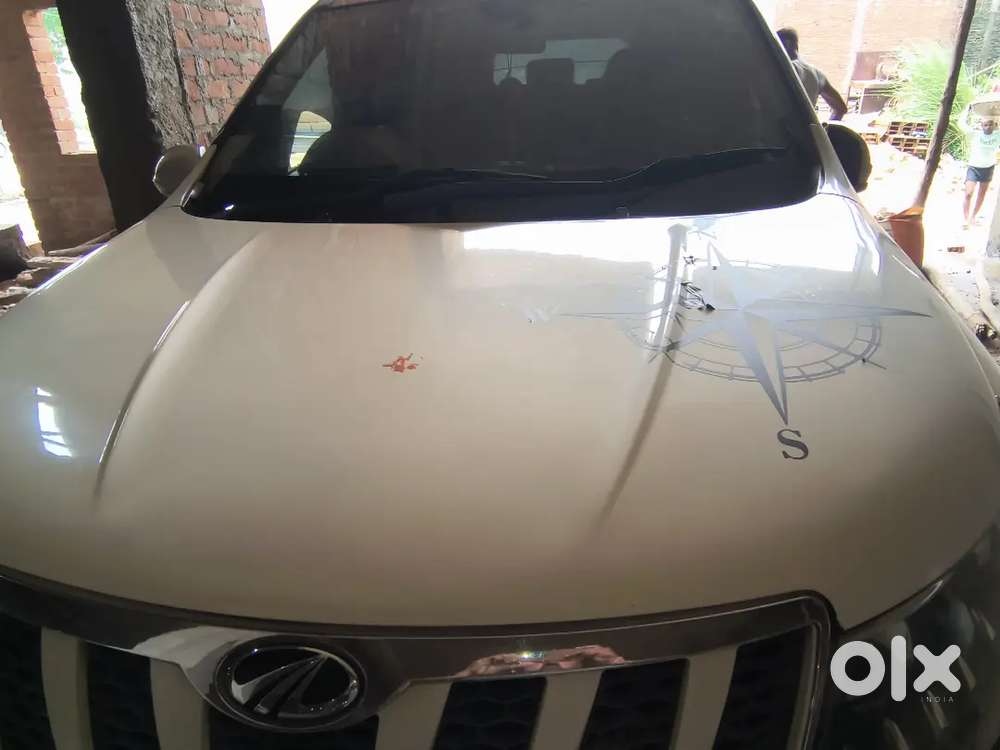 Xuv 500 W10 Selling