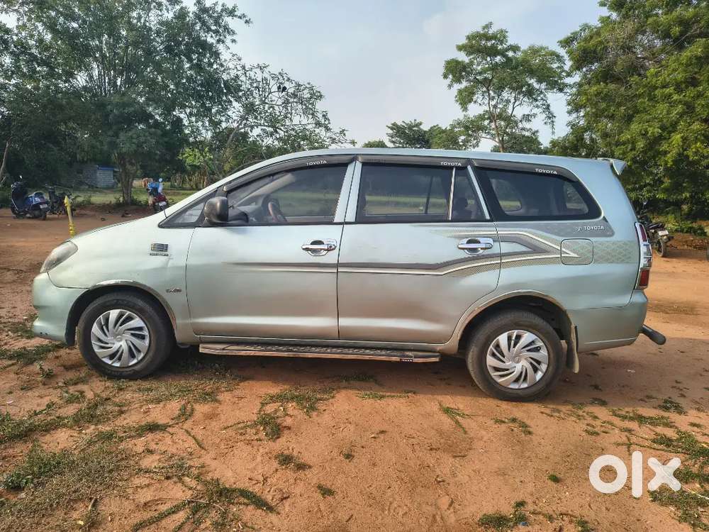 Toyota Innova 2009 Diesel Car