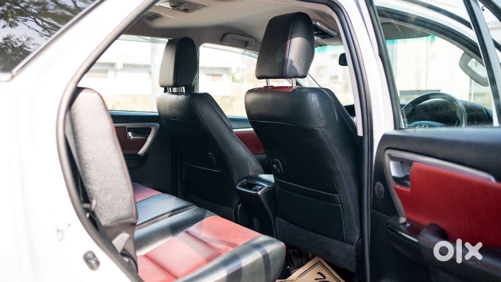 Toyota Fortuner Legender 4x2 At 2.8, 2024, Diesel
