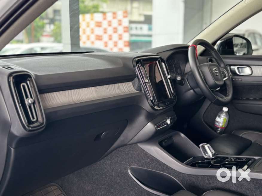 Volvo Xc40 B4 Ultimate, 2023, Petrol