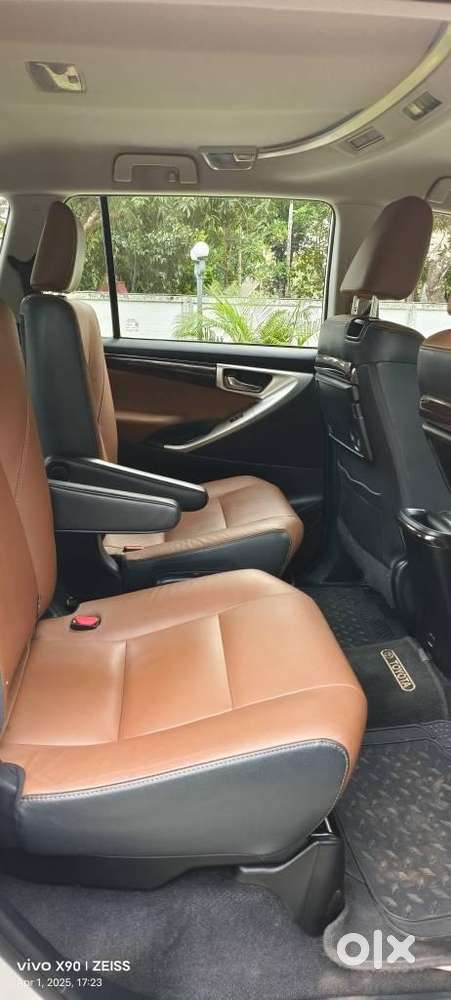 Toyota Innova Crysta 2.8z Automatic, 2018, Diesel