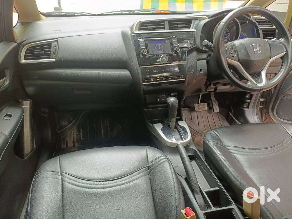 Honda Jazz V Automatic, 2016, Petrol