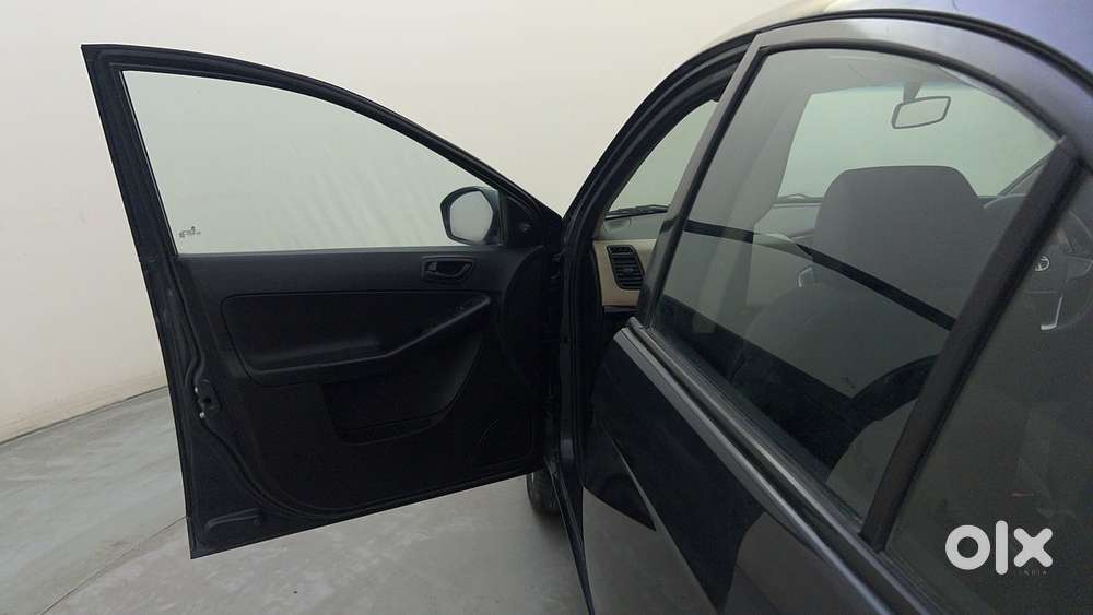 Tata Zest Revotron 1.2t Xe, 2014, Petrol