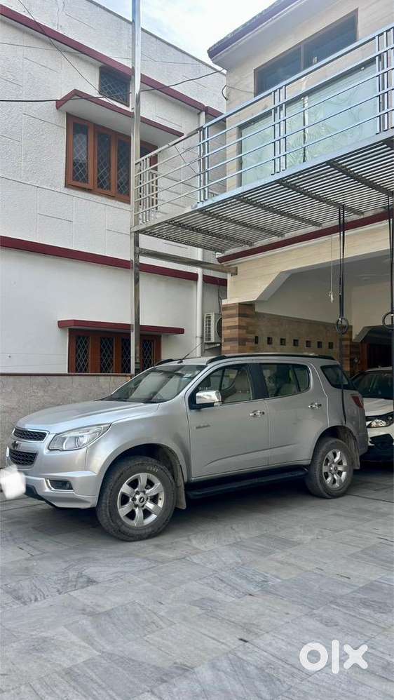 Chevrolet Trailblazer ( 7 Seater )