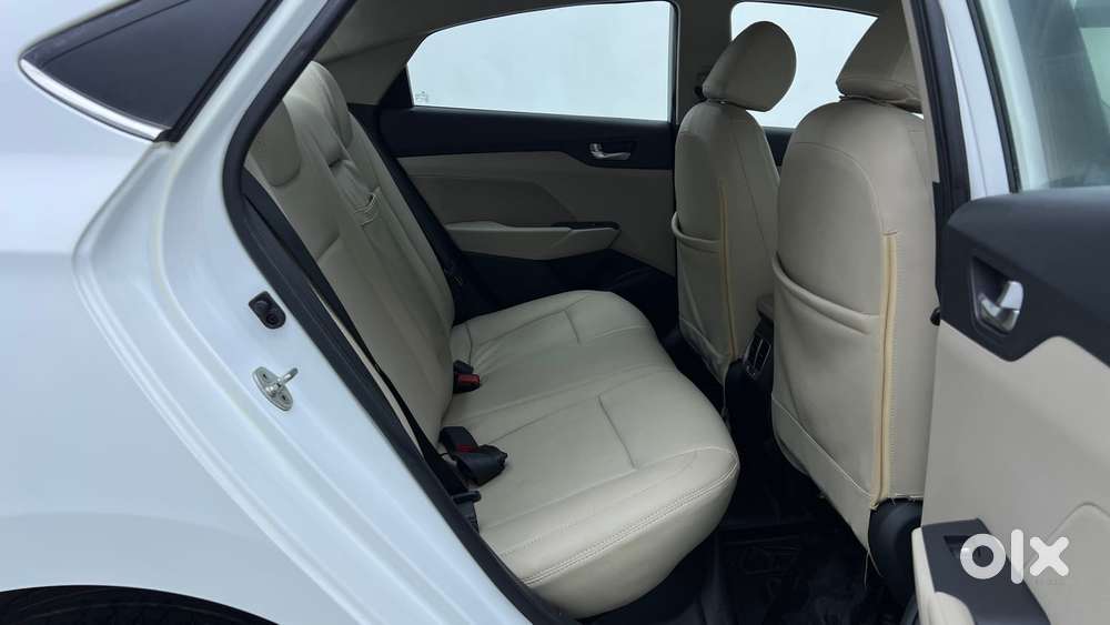 Hyundai Verna 1.5 Sx Ivt, 2022, Petrol