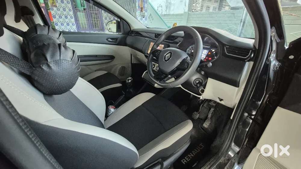 Renault Triber 2024 Petrol Well Maintained