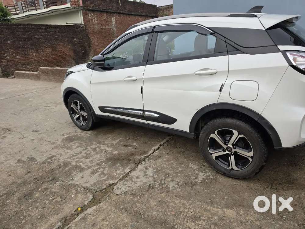 Tata Nexon 2023 Diesel Well Maintained