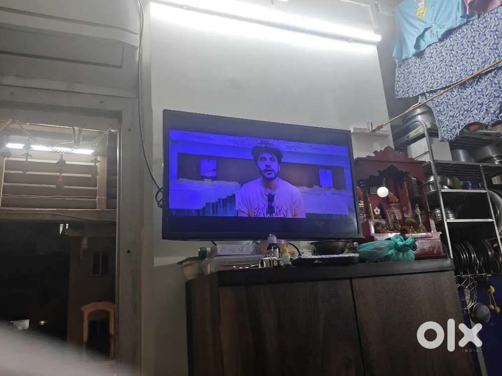 Sell LG television 32 inch