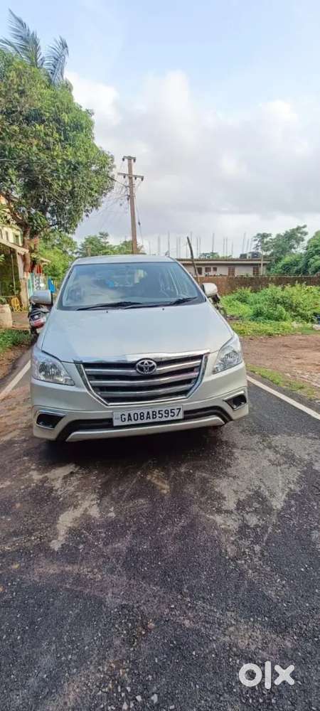 Innova 8 Seater