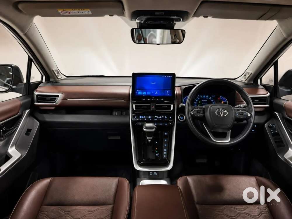 Toyota Innova Hycross 2.0 Zx (o) Hybrid 7 Str, 2024, Petrol