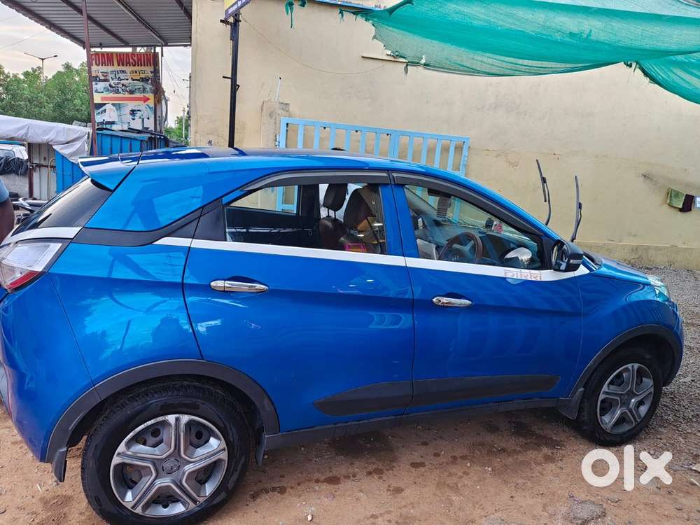 Tata Nexon Petrol 2018