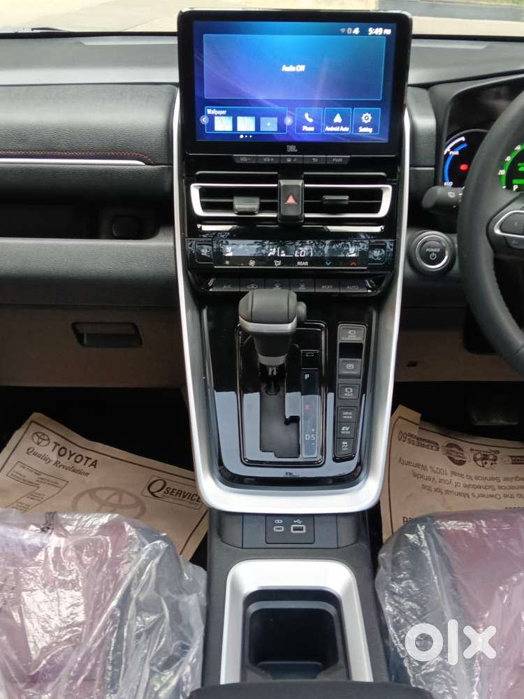 Toyota Innova Hycross 2.0 Zx Hybrid 7 Str, 2025, Petrol