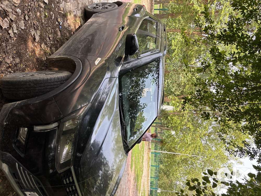 Mahindra Xuv300 Turbosport 2023 Petrol Well Maintained