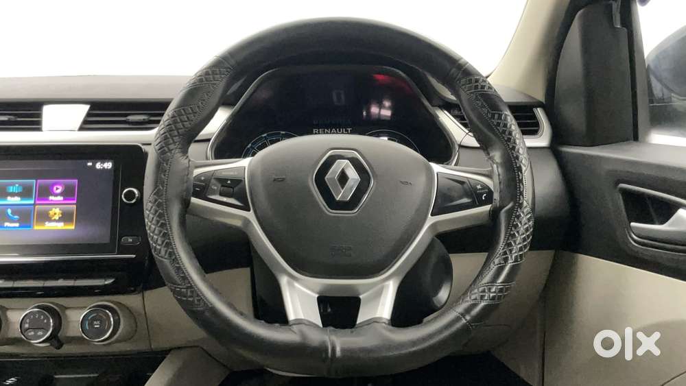 Renault Triber Rxz, 2022, Petrol