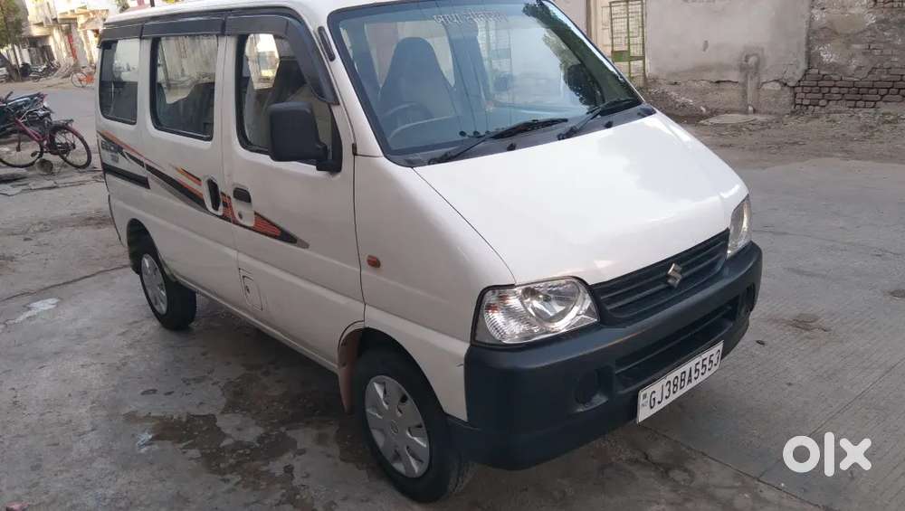 Show Room Candishan Eeco Car