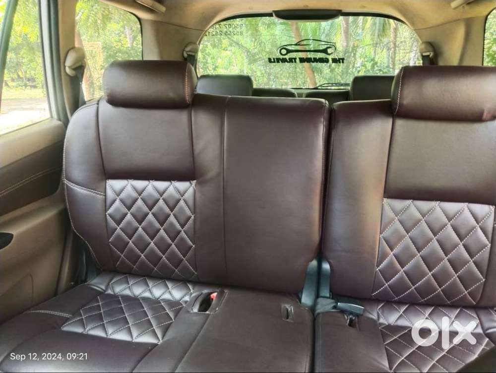 Innova 8 Seater