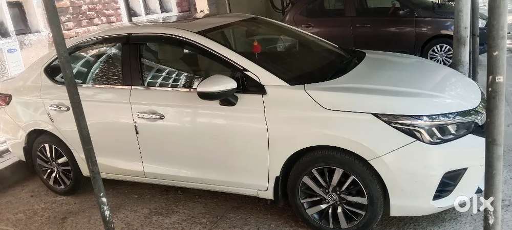 2 Key Available Sunroof Top Model Diesel Full Insurence
