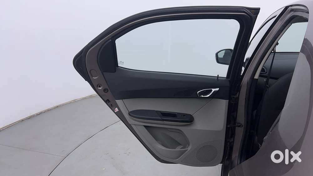 Tata Tiago 1.2 Revotron Xz Wo Alloy, 2018, Petrol