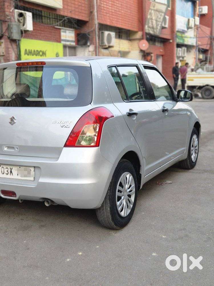 Maruti Suzuki Swift Vxi + Manual, 2009, Petrol