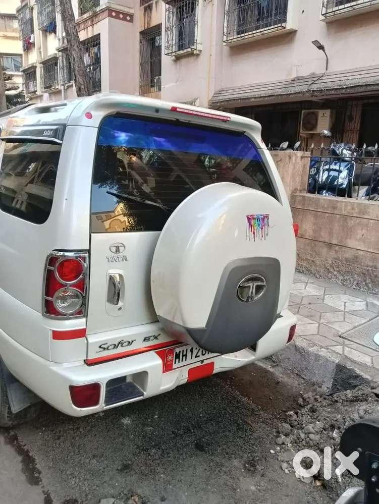 Tata Safari Dicor 2011