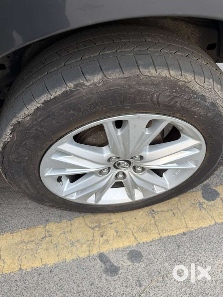 Toyota Innova Crysta 2.8z Automatic, 2018, Diesel