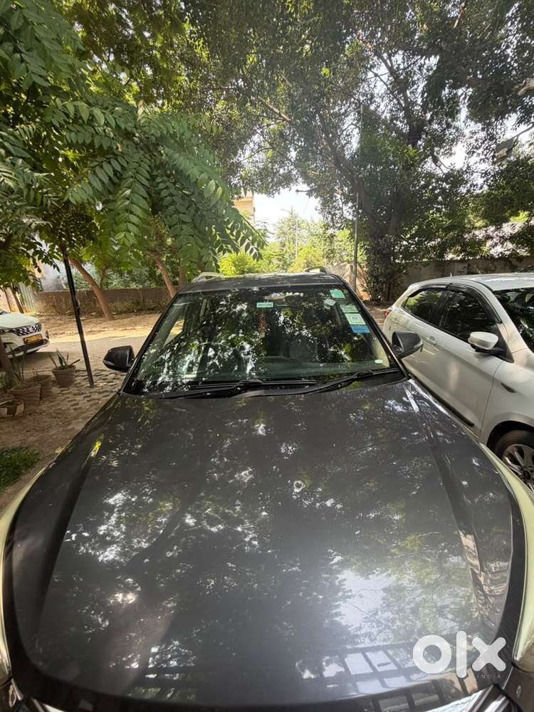 Hyundai Creta Petrol 2018 Top Model, Company Service Record No Bargain